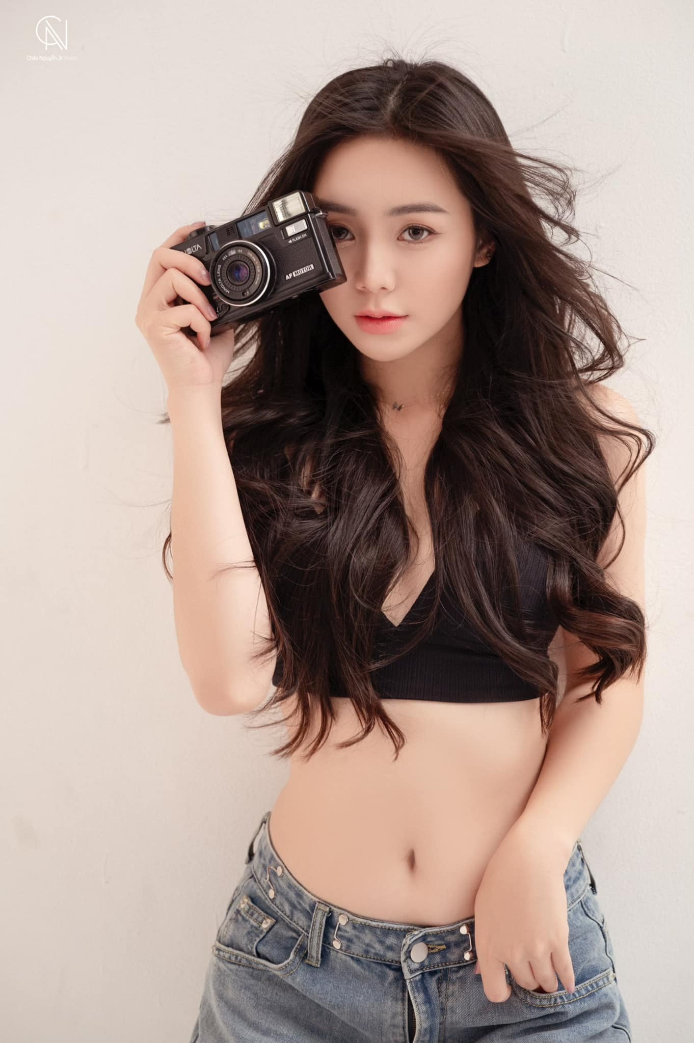 Hot girl Quỳnh Kool thả dáng cực nuột tại bể bơi khiến fan “chết đuối”